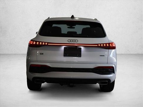 Used 2025 Audi Q5 Premium w/ Premium Plus AWD/4WD image 8