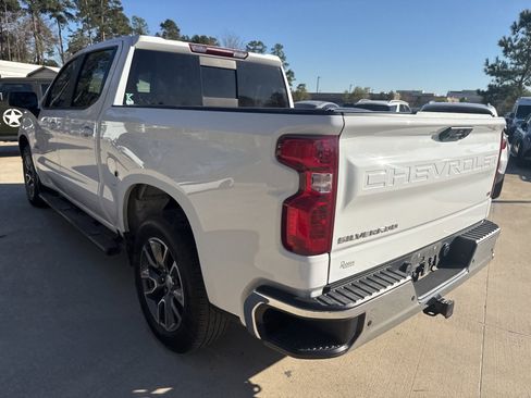 Used 2022 Chevrolet Silverado 1500 LT w/ Convenience Package II image 6