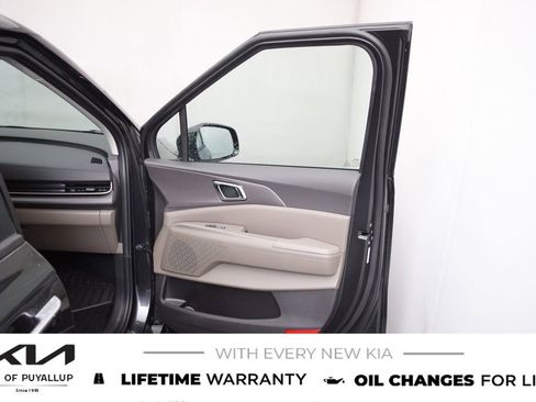 New 2026 Kia Carnival EX image 15