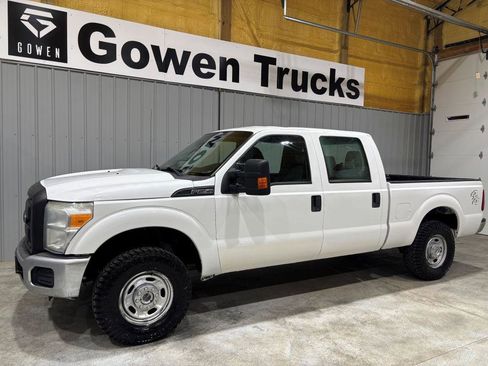 Used 2014 Ford F250 XL w/ Power Equipment Group image 4