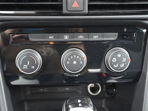 New 2025 Volkswagen Taos S image 4