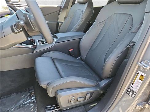 New 2026 BMW X3 xDrive30i w/ Premium Package AWD/4WD image 4