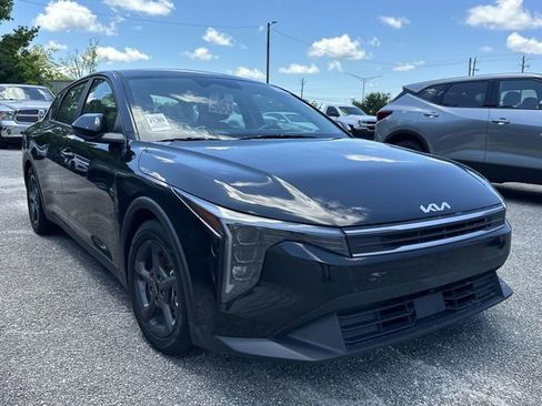 Used 2025 Kia K4 FWD image 10