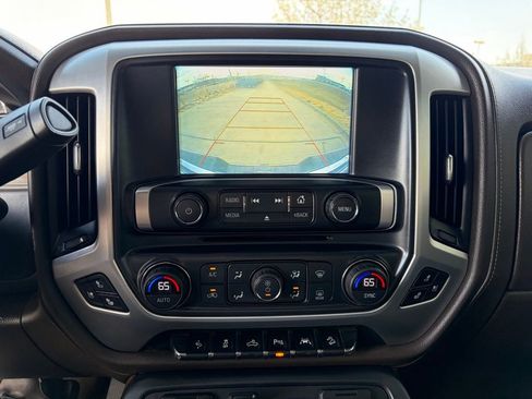 Used 2018 GMC Sierra 1500 SLT image 31