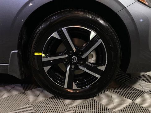 New 2025 Nissan Sentra SV image 9