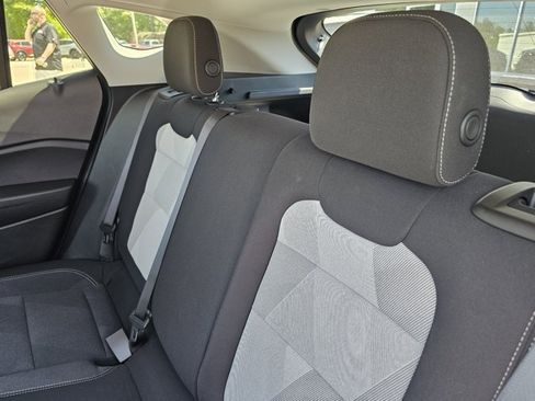 Used 2026 Chevrolet Trax LS FWD image 68