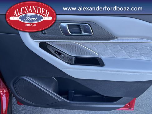 Used 2025 Ford Explorer Platinum w/ Ultimate Package image 15