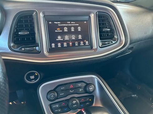 Used 2022 Dodge Challenger R/T image 18