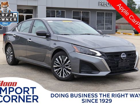 Used 2025 Nissan Altima 2.5 SV FWD image 1
