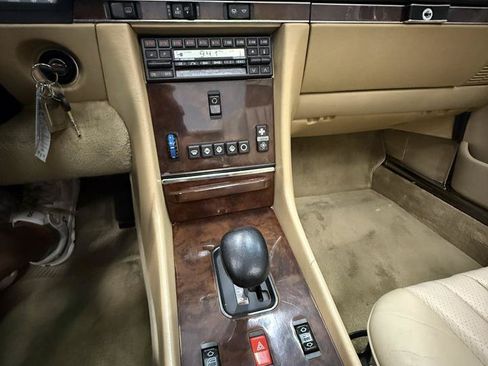 Used 1988 Mercedes-Benz 560 SL image 54