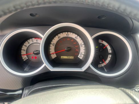 Used 2014 Toyota Tacoma 4x4 Double Cab w/ TRD Sport Package image 22