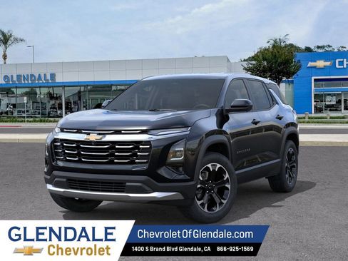 New 2026 Chevrolet Equinox LT w/ Convenience Package II FWD image 6