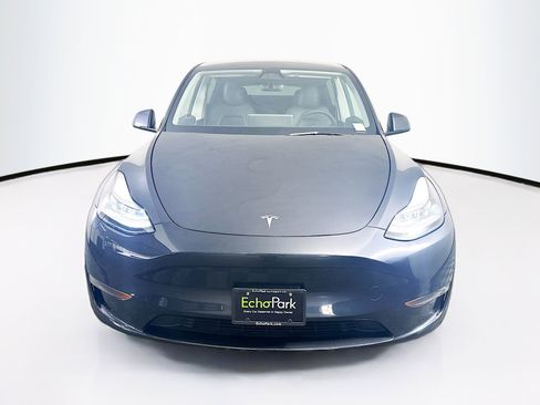 Used 2025 Tesla Model Y Long Range image 2