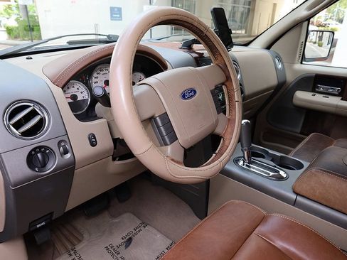 Used 2005 Ford F150 King Ranch RWD image 35