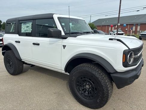 New 2026 Ford Bronco 4-Door w/ Sasquatch Package AWD/4WD image 10