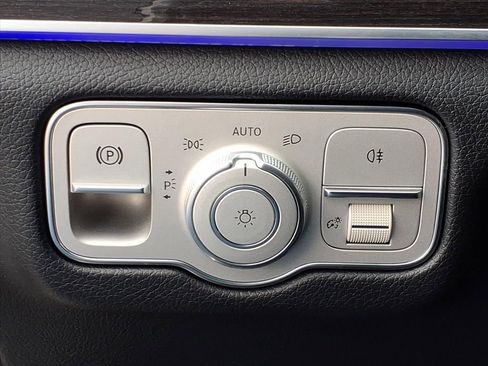 Used 2021 Mercedes-Benz GLE 350 4MATIC image 27