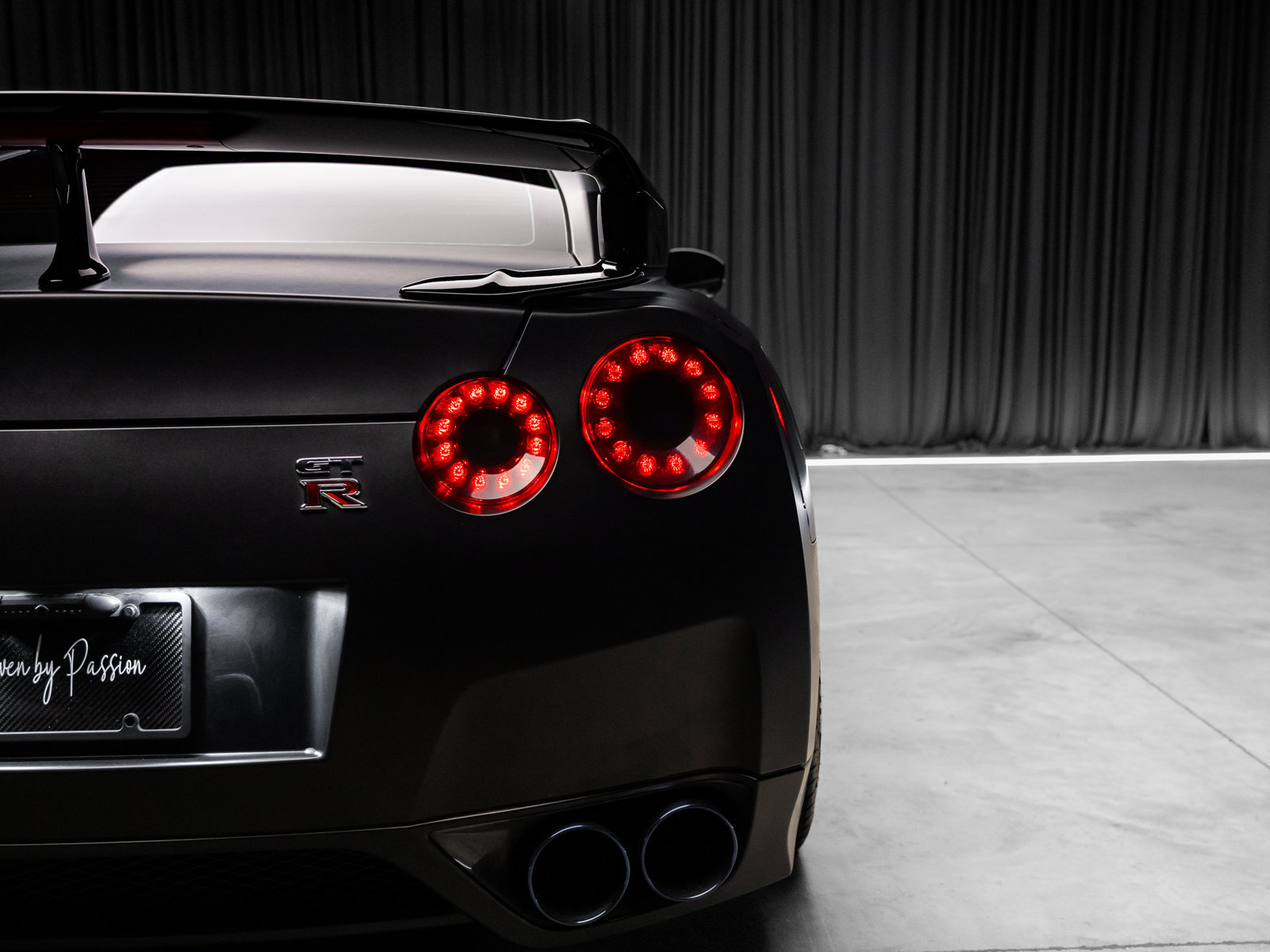 Used 2009 Nissan GT-R Premium AWD/4WD image 43
