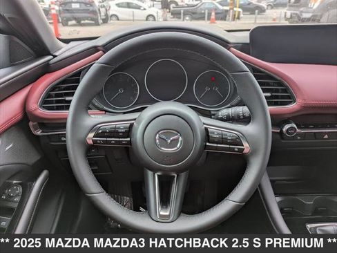 Used 2025 MAZDA MAZDA3 2.5 S Hatchback w/ Premium Pkg image 13