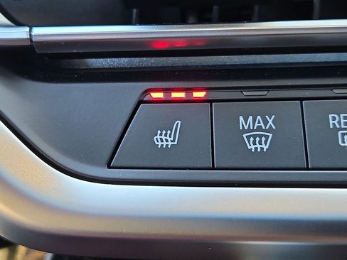 Used 2022 BMW X3 xDrive30i w/ Premium Package 2 image 19