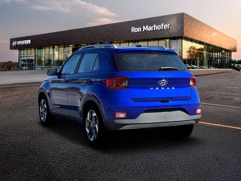 New 2026 Hyundai Venue SEL FWD image 5