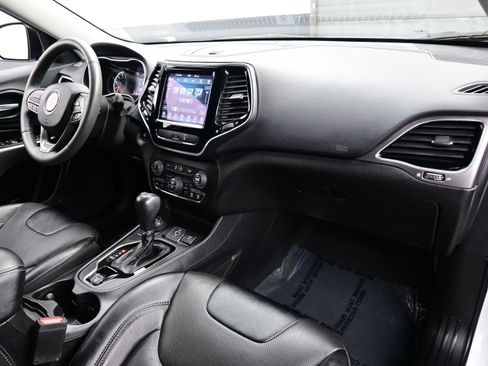 Used 2022 Jeep Cherokee Limited image 16