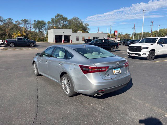 Used 2018 Toyota Avalon Limited w/ All Weather Liner Package FWD image 6