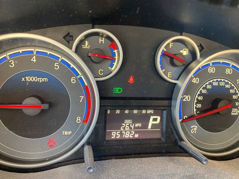 Used 2011 Suzuki SX4 Sport SE FWD image 11