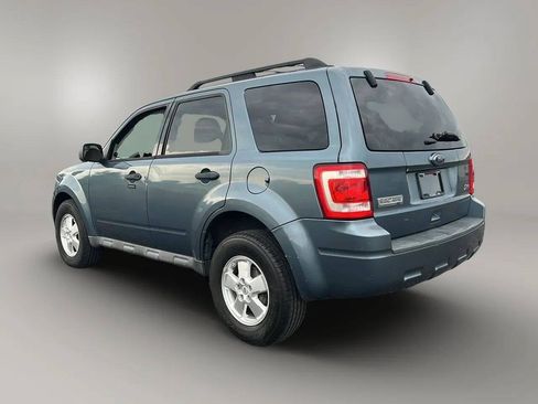 Used 2011 Ford Escape XLT w/ 202A Rapid Spec Order Code FWD image 5