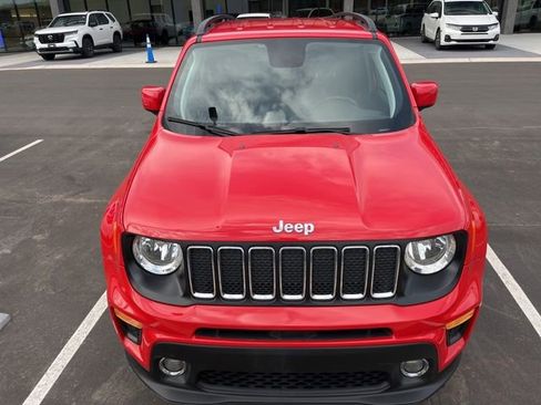 Used 2020 Jeep Renegade Latitude w/ Popular Equipment Group image 2
