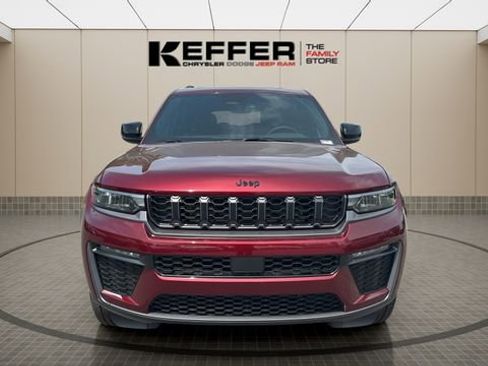 New 2026 Jeep Grand Cherokee L Limited w/ Limited Altitude Package image 8