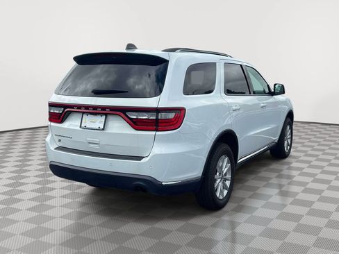 Used 2022 Dodge Durango SXT AWD/4WD image 2