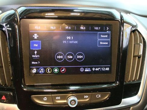 Used 2020 Chevrolet Traverse LT w/ Driver Confidence II Package image 27