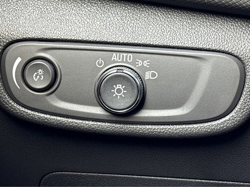 Certified 2024 Chevrolet TrailBlazer RS w/ Driver Confidence Package FWD image 13