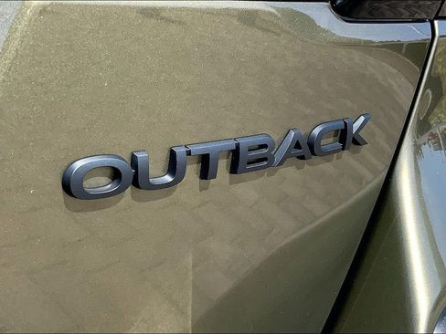 Used 2025 Subaru Outback Onyx Edition image 23