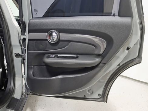 Used 2019 MINI Cooper Clubman S image 30