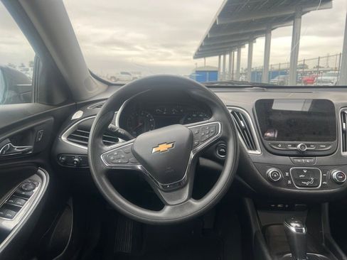 Used 2020 Chevrolet Malibu LS FWD image 11
