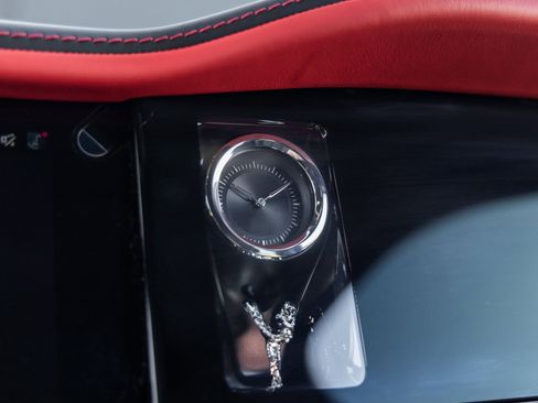 Used 2025 Rolls-Royce Cullinan image 31