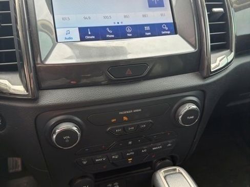 Used 2022 Ford Ranger Lariat w/ Equipment Group 501A High image 11