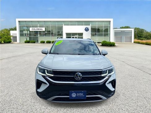 Certified 2022 Volkswagen Taos SEL AWD/4WD image 8