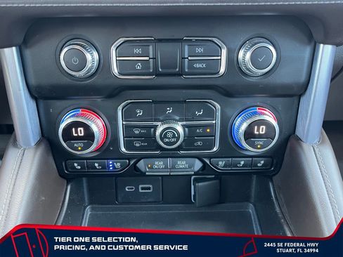 Used 2021 GMC Yukon SLT w/ SLT Luxury Plus Package RWD image 33