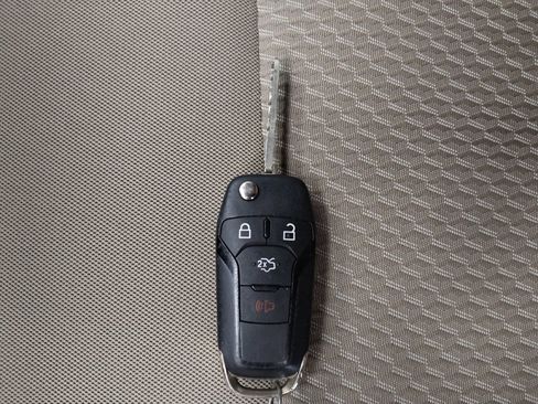 Used 2023 Ford Explorer 4WD image 32