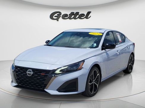 Used 2024 Nissan Altima 2.5 SR w/ SR Premium Package FWD image 1