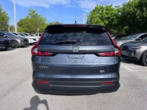 Used 2024 Honda CR-V EX image 10