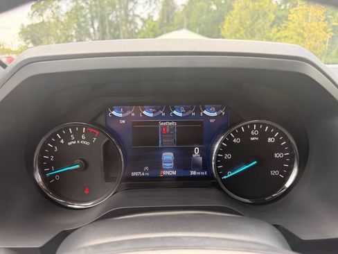 Used 2024 Ford Expedition Limited RWD image 3