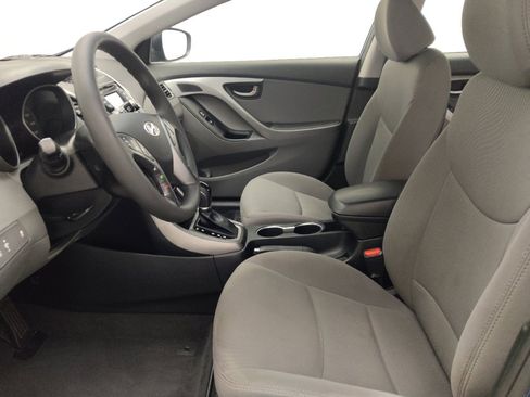 Used 2015 Hyundai Elantra SE w/ Option Group 02 FWD image 17