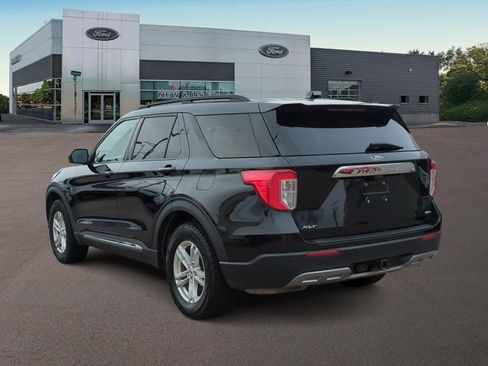Certified 2020 Ford Explorer XLT w/ Equipment Group 202A image 8