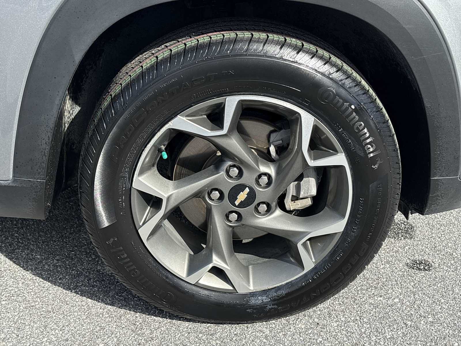 Used 2024 Chevrolet Trax LT w/ Driver Confidence Package FWD image 31
