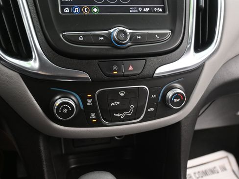 Used 2024 Chevrolet Equinox LS image 23