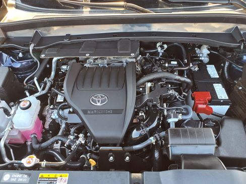 Used 2025 Toyota Grand Highlander FWD image 31