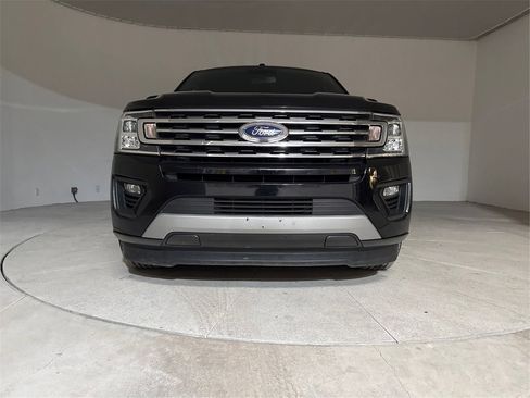 Used 2019 Ford Expedition Max XLT image 14
